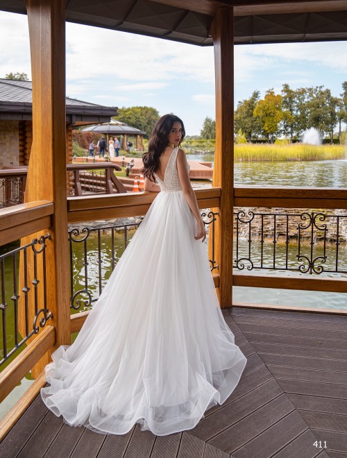 https://www.sposa-lia.com/images/stories/virtuemart/product/411       (3).jpg